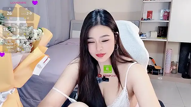 Ogravity  online show from May 14, 2026, 3:30 pm