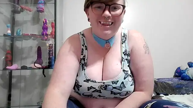 Pupghostt online show from December 21, 2025, 7:43 pm