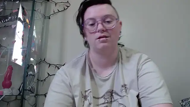 Snapshot of Pupghostt chatting on April 2, 2026, 1:20 pm Pupghostt online show from April 2, 2026, 1:20 pm