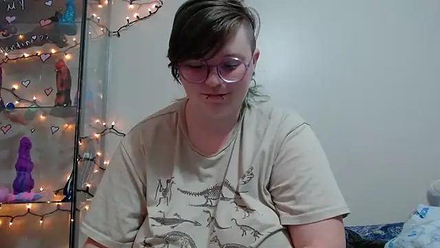 Snapshot of Pupghostt chatting on April 6, 2026, 1:23 pm Pupghostt online show from April 6, 2026, 1:23 pm