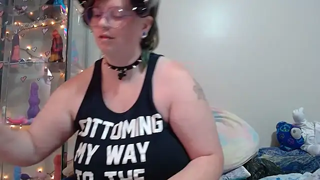 Snapshot of Pupghostt chatting on April 10, 2026, 12:54 pm Pupghostt online show from April 10, 2026, 12:54 pm