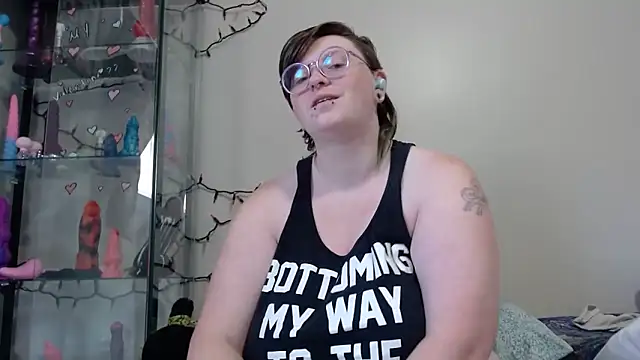Snapshot of Pupghostt chatting on May 14, 2026, 3:08 pm Pupghostt online show from May 14, 2026, 3:08 pm