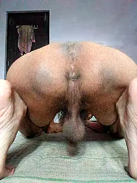 juicy--cock online show from July 17, 2026, 1:45 am