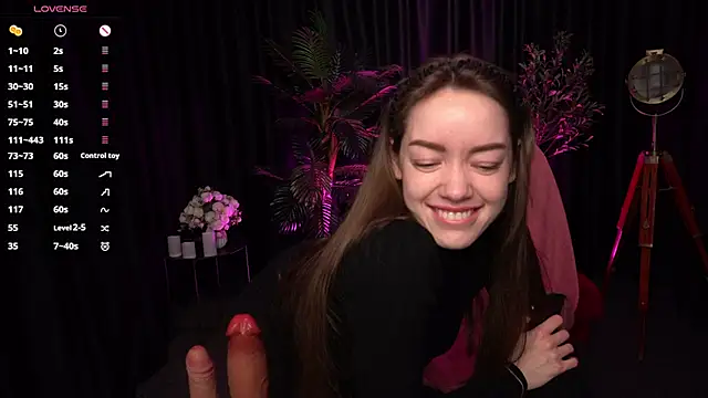 Velouraa online show from March 20, 2026, 12:48 am