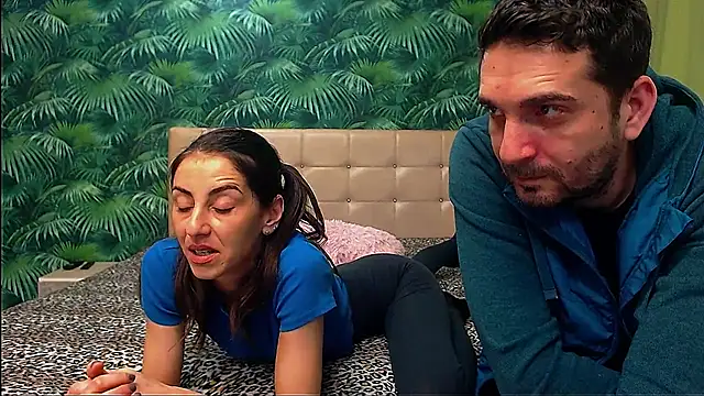 Snapshot of Stella_John chatting on January 8, 2025, 5:27 am Stella John online show from January 8, 2025, 5:27 am