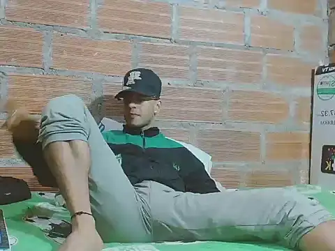 Snapshot of Alphamaster_92 chatting on February 11, 2026, 4:06 am Alphamaster 92 online show from February 11, 2026, 4:06 am