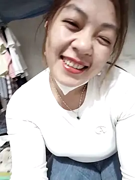 Lucky cutee online show from December 20, 2025, 4:58 pm