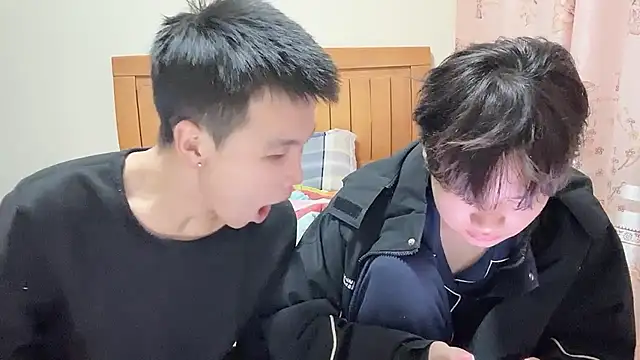 junnan001 online show from January 10, 2026, 10:28 am