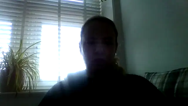 jennyblondeuk online show from March 3, 2026, 4:35 pm