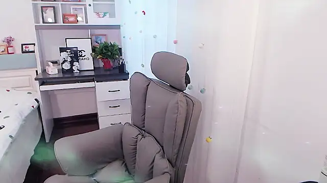 Coke-1996 online show from January 15, 2026, 6:29 am