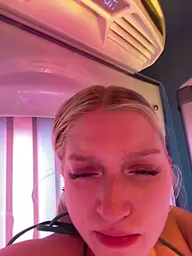 EmmiPemmi online show from February 7, 2026, 10:19 am