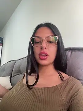 jujuarantes  2026 online show from February 23, 2026, 11:51 am