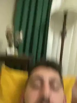 Snapshot of akindrv1 chatting on December 22, 2025, 6:38 pm akindrv1 online show from December 22, 2025, 6:38 pm