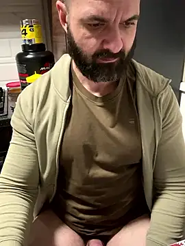 DamonSalvatore2 online show from January 9, 2026, 10:44 pm