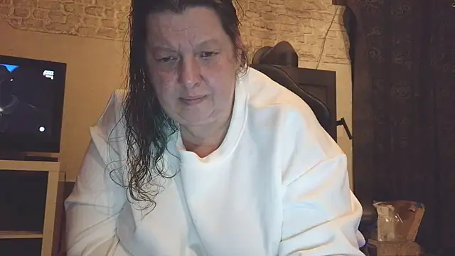tigresse3 online show from May 10, 2026, 12:49 am