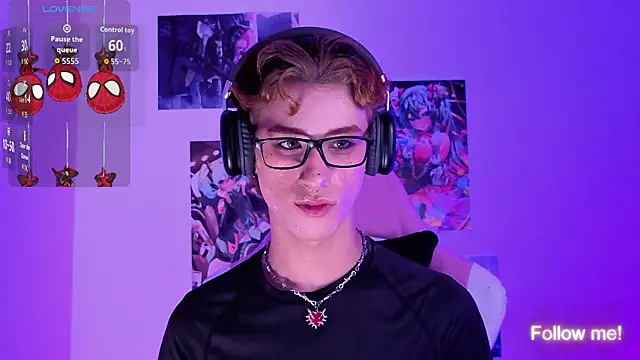 Kitsuneplay  online show from March 25, 2026, 5:35 am