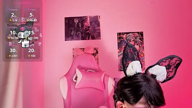 Kitsuneplay  online show from April 3, 2026, 4:32 am