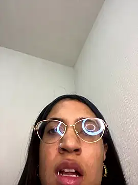 ValentinaEvanz online show from January 13, 2026, 2:55 pm