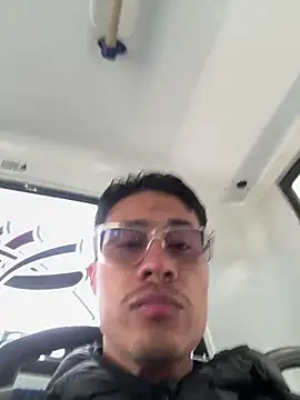 Snapshot of Latin_Paisa_Boy chatting on May 2, 2026, 7:19 pm Latin Paisa Boy online show from May 2, 2026, 7:19 pm