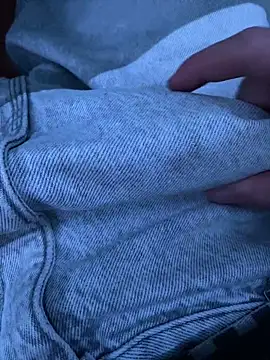 LittleGuy 2007 online show from April 4, 2026, 11:02 pm