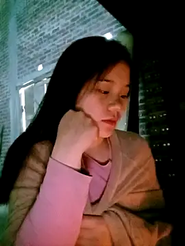 DIANAKUTE online show from February 3, 2026, 1:26 am