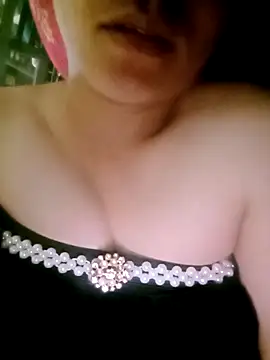 DIANAKUTE online show from April 13, 2026, 5:35 am