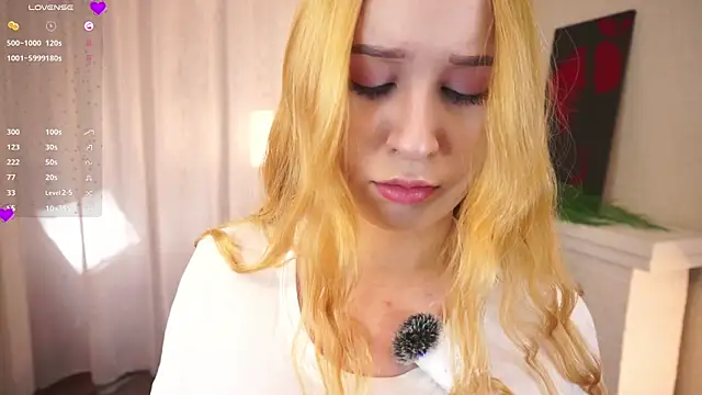 NeliaStarnaud online show from January 11, 2026, 5:51 pm