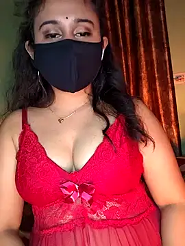 Snapshot of Saumyy chatting on February 7, 2026, 8:01 pm Saumyy online show from February 7, 2026, 8:01 pm