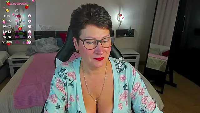 JennyMons online show from July 12, 2026, 7:54 am