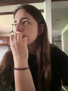 lele202526 online show from March 7, 2026, 2:14 pm