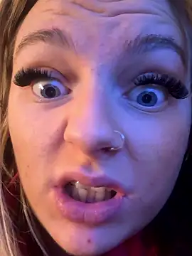 Lola-rosexx online show from January 8, 2026, 8:11 pm