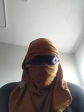 Bra-G online show from February 27, 2026, 6:57 am