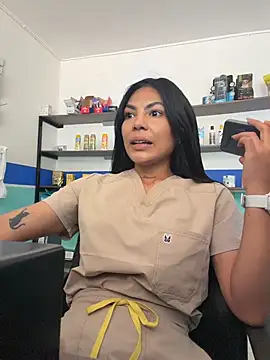 Snapshot of Sarah_Hinata chatting on January 8, 2026, 1:35 pm Sarah Hinata online show from January 8, 2026, 1:35 pm