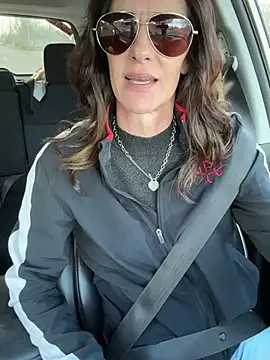 Snapshot of Edens_Promise chatting on January 12, 2026, 2:55 pm Edens Promise online show from January 12, 2026, 2:55 pm