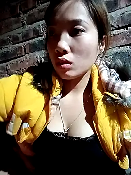 yeutinh00 online show from January 7, 2026, 7:22 am