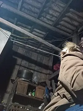 dakota-kis online show from February 23, 2026, 12:24 pm