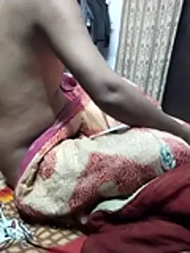 Snapshot of hornycouple20000 chatting on February 10, 2026, 12:15 am hornycouple20000 online show from February 10, 2026, 12:15 am