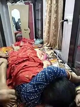 Snapshot of hornycouple20000 chatting on February 13, 2026, 4:58 pm hornycouple20000 online show from February 13, 2026, 4:58 pm