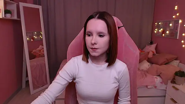 Snapshot of Haya_Harareet chatting on February 12, 2026, 7:47 am Haya Harareet online show from February 12, 2026, 7:47 am