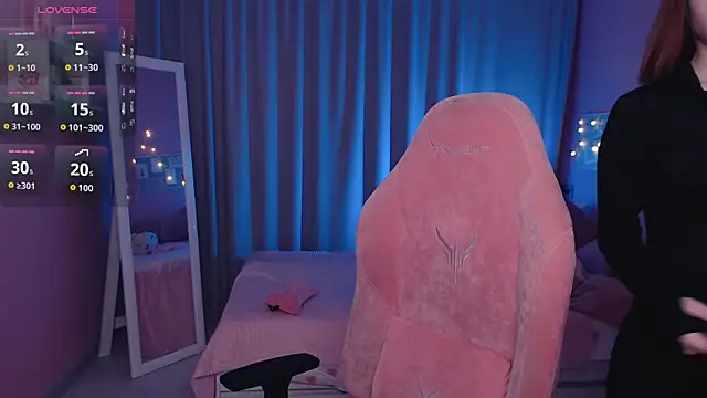 Snapshot of Haya_Harareet chatting on February 24, 2026, 8:12 am Haya Harareet online show from February 24, 2026, 8:12 am