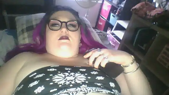 Snapshot of UnpleasantFan156 chatting on February 26, 2026, 11:15 pm UnpleasantFan156 online show from February 26, 2026, 11:15 pm