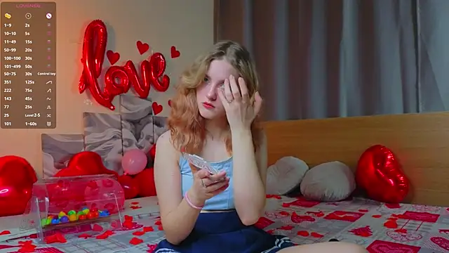 Snapshot of RennaHettes chatting on February 15, 2026, 1:13 am RennaHettes online show from February 15, 2026, 1:13 am