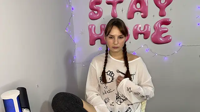 Snapshot of stayhomegirl chatting on February 26, 2026, 7:35 pm stayhomegirl online show from February 26, 2026, 7:35 pm