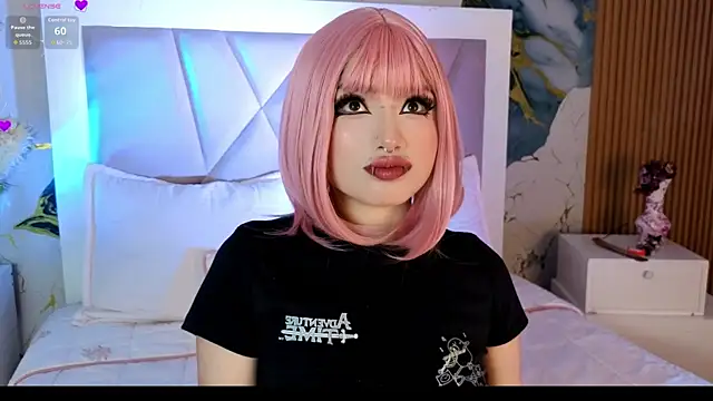 Sienna Desiree online show from April 12, 2026, 12:32 pm