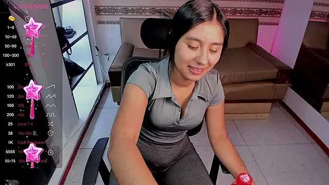 xxximena angels  online show from May 19, 2026, 8:04 pm