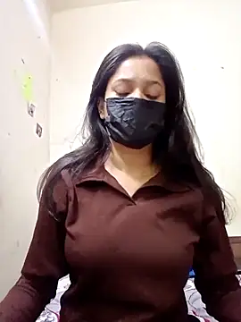 sexyyy sonia online show from April 24, 2026, 5:21 am