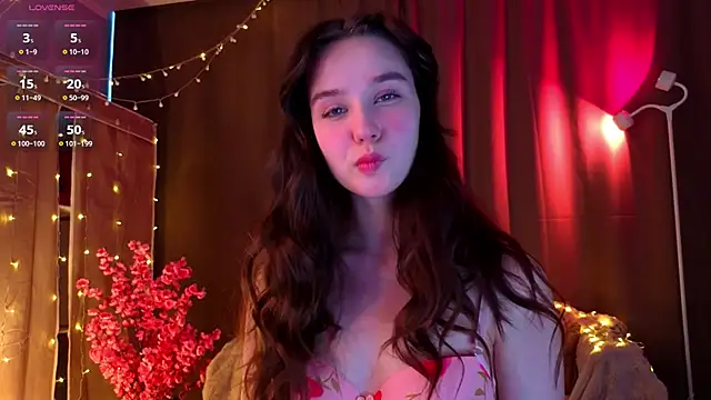 KiraYukimura online show from April 10, 2026, 5:23 am