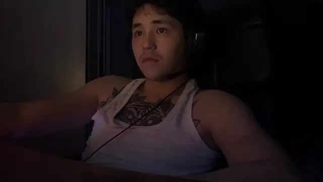 Snapshot of thisguyhasnochill chatting on March 3, 2026, 9:21 pm thisguyhasnochill online show from March 3, 2026, 9:21 pm