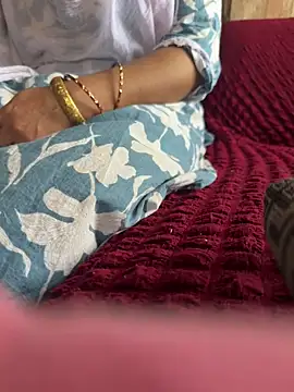 Snapshot of Hot_Monikaa chatting on March 29, 2026, 8:03 am Hot Monikaa online show from March 29, 2026, 8:03 am