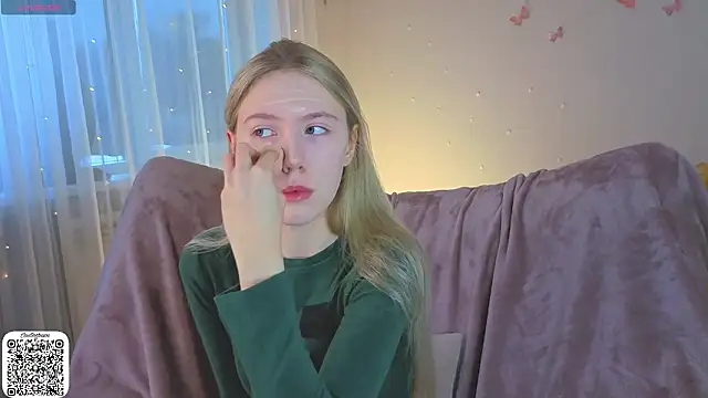 Snapshot of SirenThalassa chatting on February 17, 2026, 7:05 am SirenThalassa online show from February 17, 2026, 7:05 am